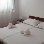 Seaside House Nemira, Omis - 9504 * Tice