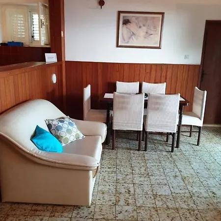 Holiday home Seaside House Nemira, Omis - 9504 *